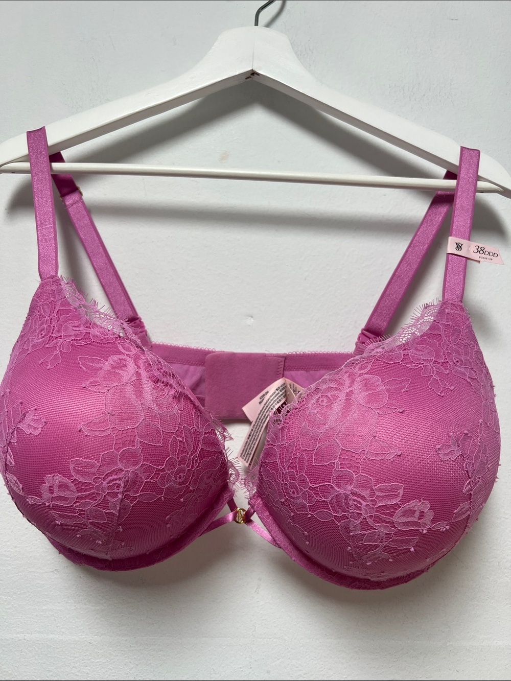 Victoria's Secret Pink very sexy Lace push up Bra NWT size 38DDD